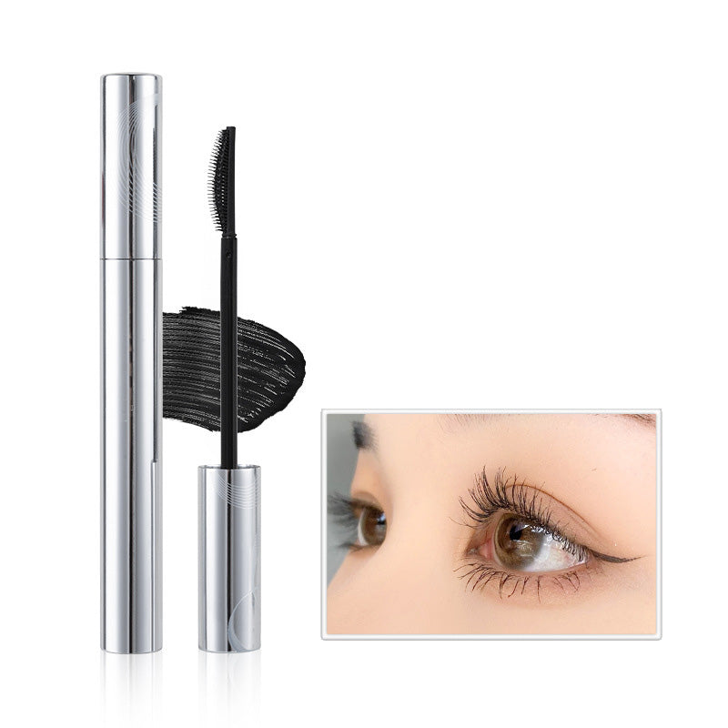 Wasserfeste Mascara für den ganzen Tag mit verlängernder Wirkung
