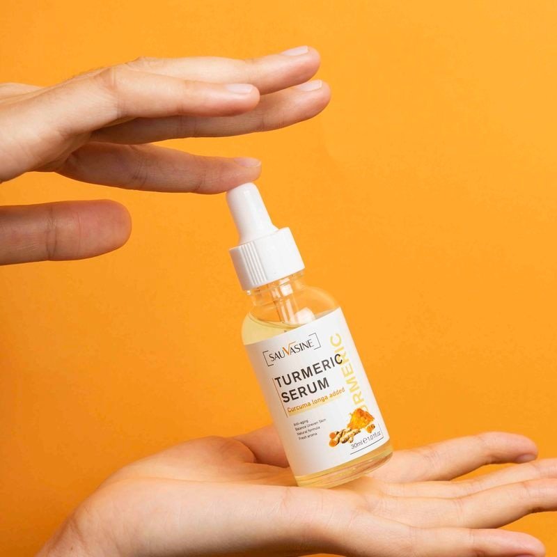 TurmiGlow™ Dark Spot Corrector Serum – Gegen Pigmentflecken, für ebenmäßige & strahlende Haut